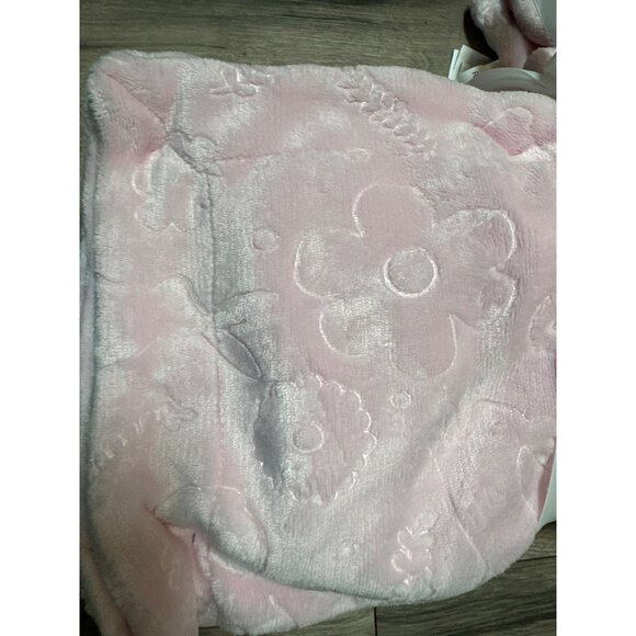 Hopping Bunny Embossed Fleece Decorative Baby Throw 30"x40" with Matching Bunny - Picture 3 of 4